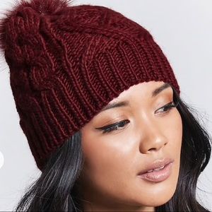 Cable Knit Pom Pom Burgundy Beanie